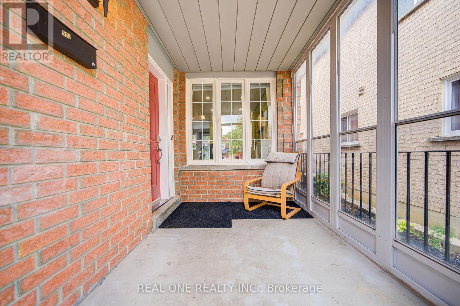 Property at 582 WILLOWICK DRIVE image 4