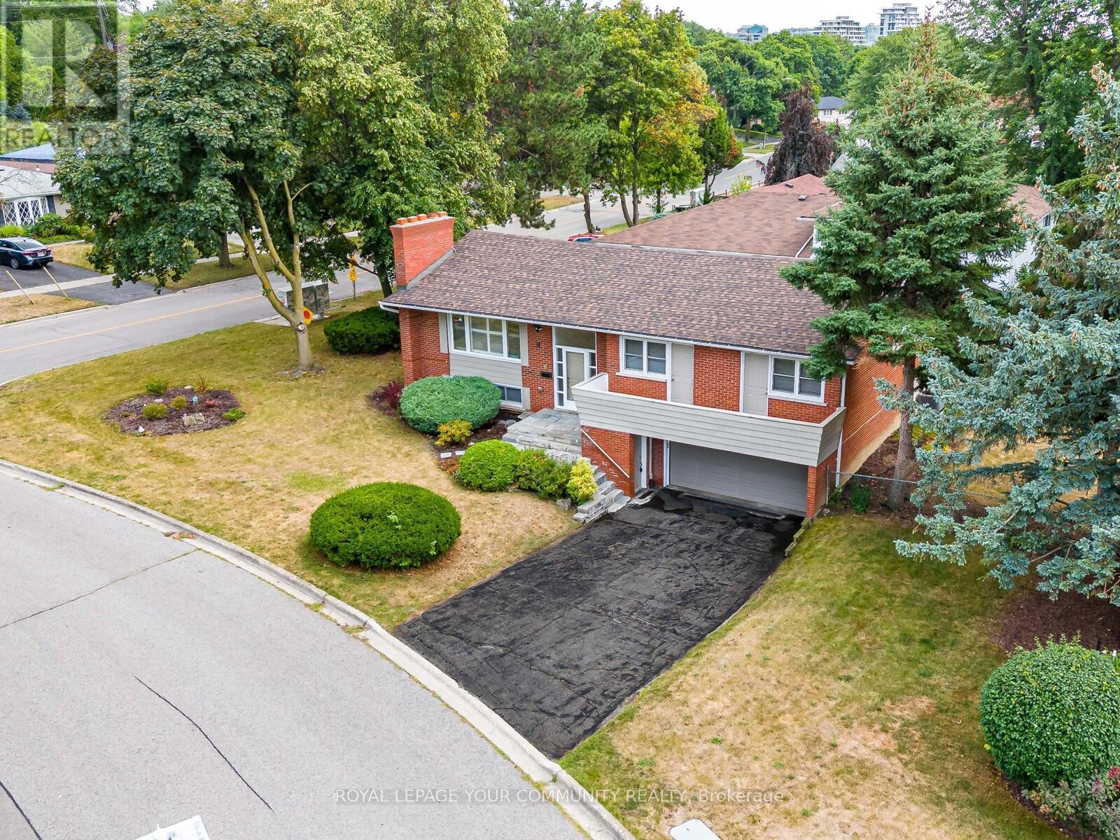 Property at 1 THORNY BRAE DRIVE image 2
