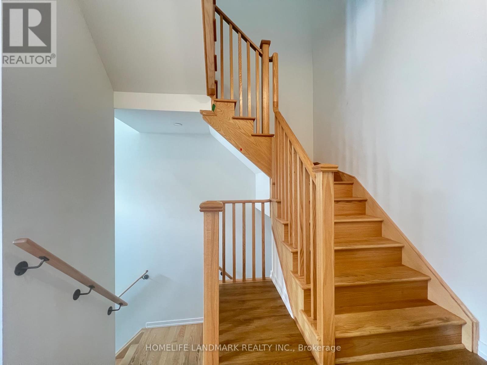 74 Pantheon Lane, Markham, Ontario L6E 0V3 - Photo 2 - N12344521