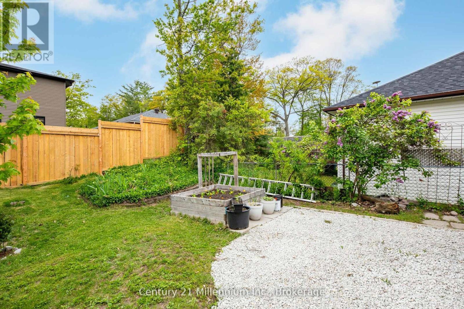 108 Ansley Road, Wasaga Beach, Ontario  L9Z 2N5 - Photo 39 - S12344665