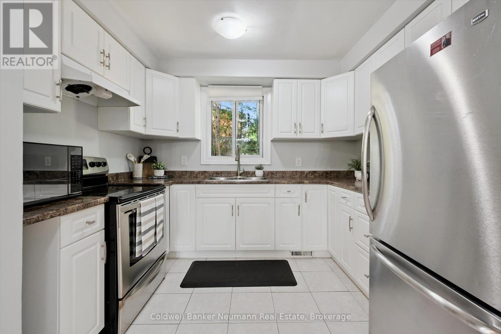 251 Metcalfe Street, Guelph, Ontario  N1E 4Y8 - Photo 12 - X12344668