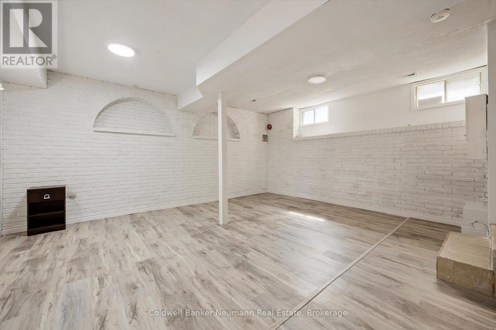251 Metcalfe Street, Guelph, Ontario  N1E 4Y8 - Photo 23 - X12344668