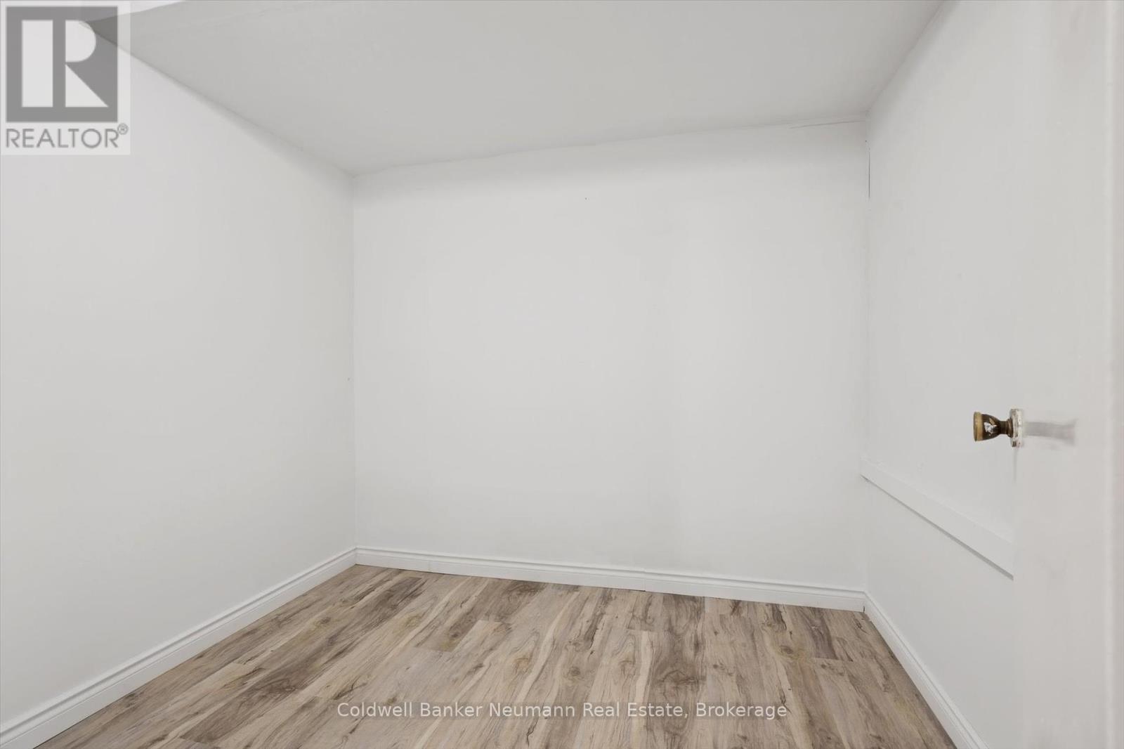 251 Metcalfe Street, Guelph, Ontario  N1E 4Y8 - Photo 36 - X12344668