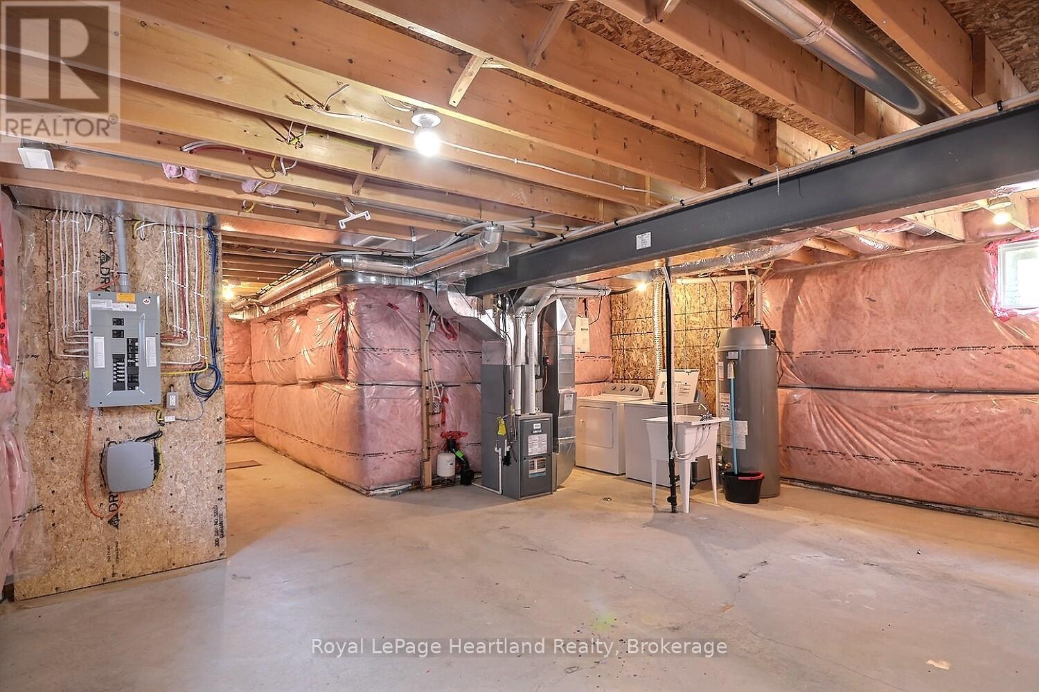 371 Beech Street, Lucan Biddulph, Ontario  N0M 2J0 - Photo 18 - X12344671