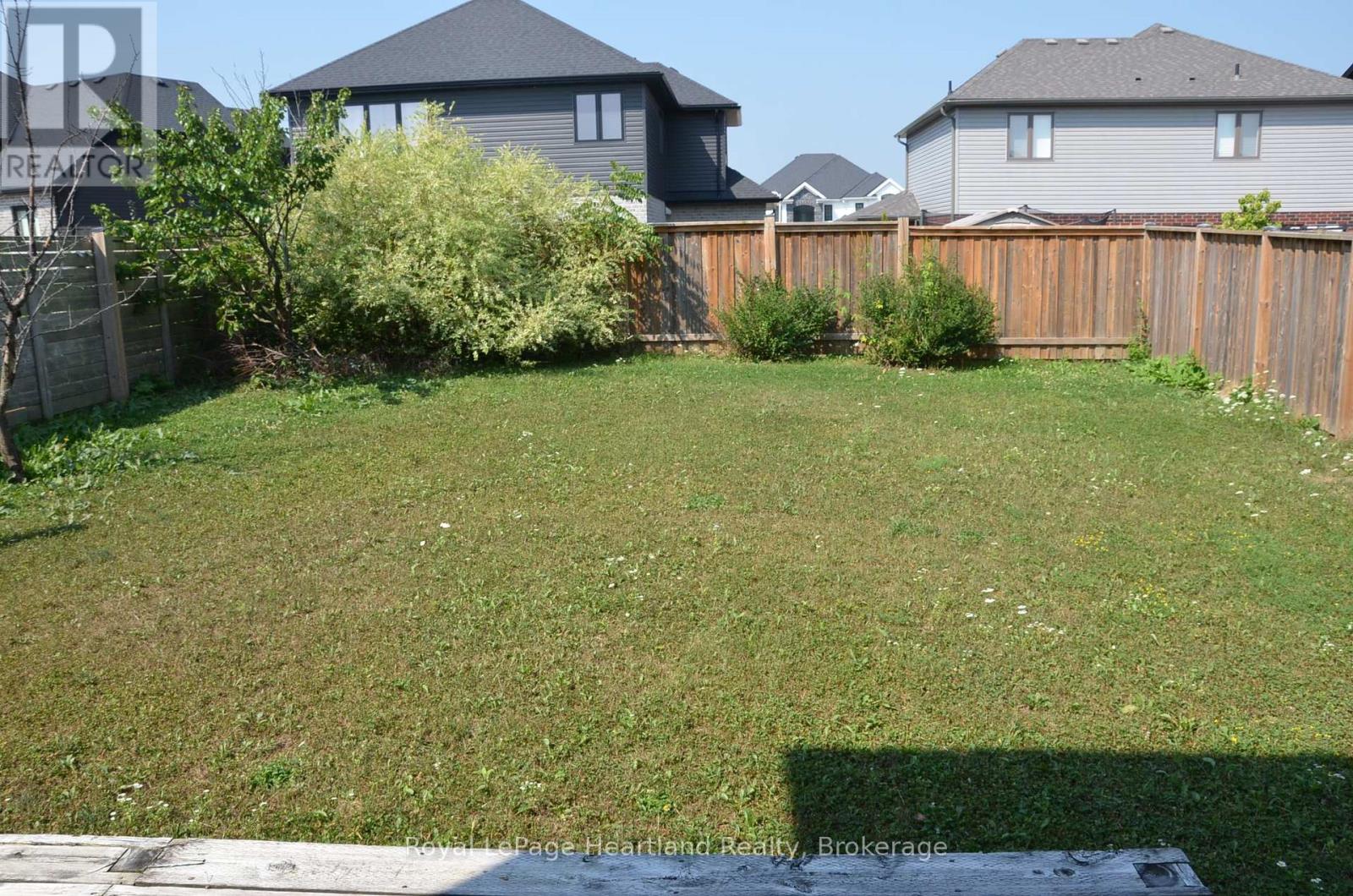 371 Beech Street, Lucan Biddulph, Ontario  N0M 2J0 - Photo 21 - X12344671