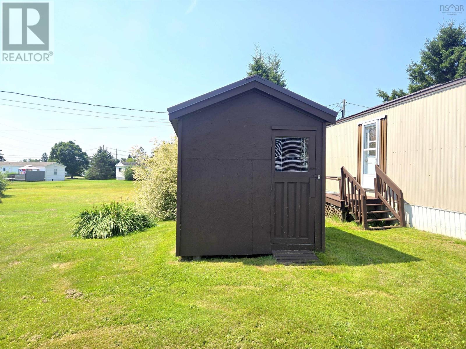 32 Lorne Crescent, Amherst, Nova Scotia  B4H 4B7 - Photo 3 - 202519131