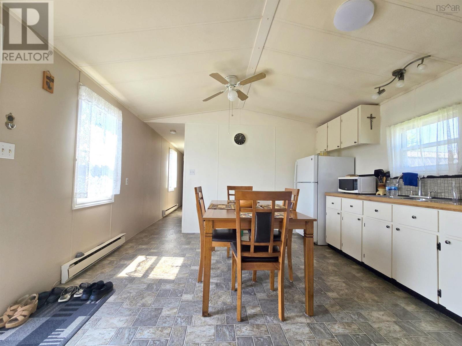 32 Lorne Crescent, Amherst, Nova Scotia  B4H 4B7 - Photo 6 - 202519131