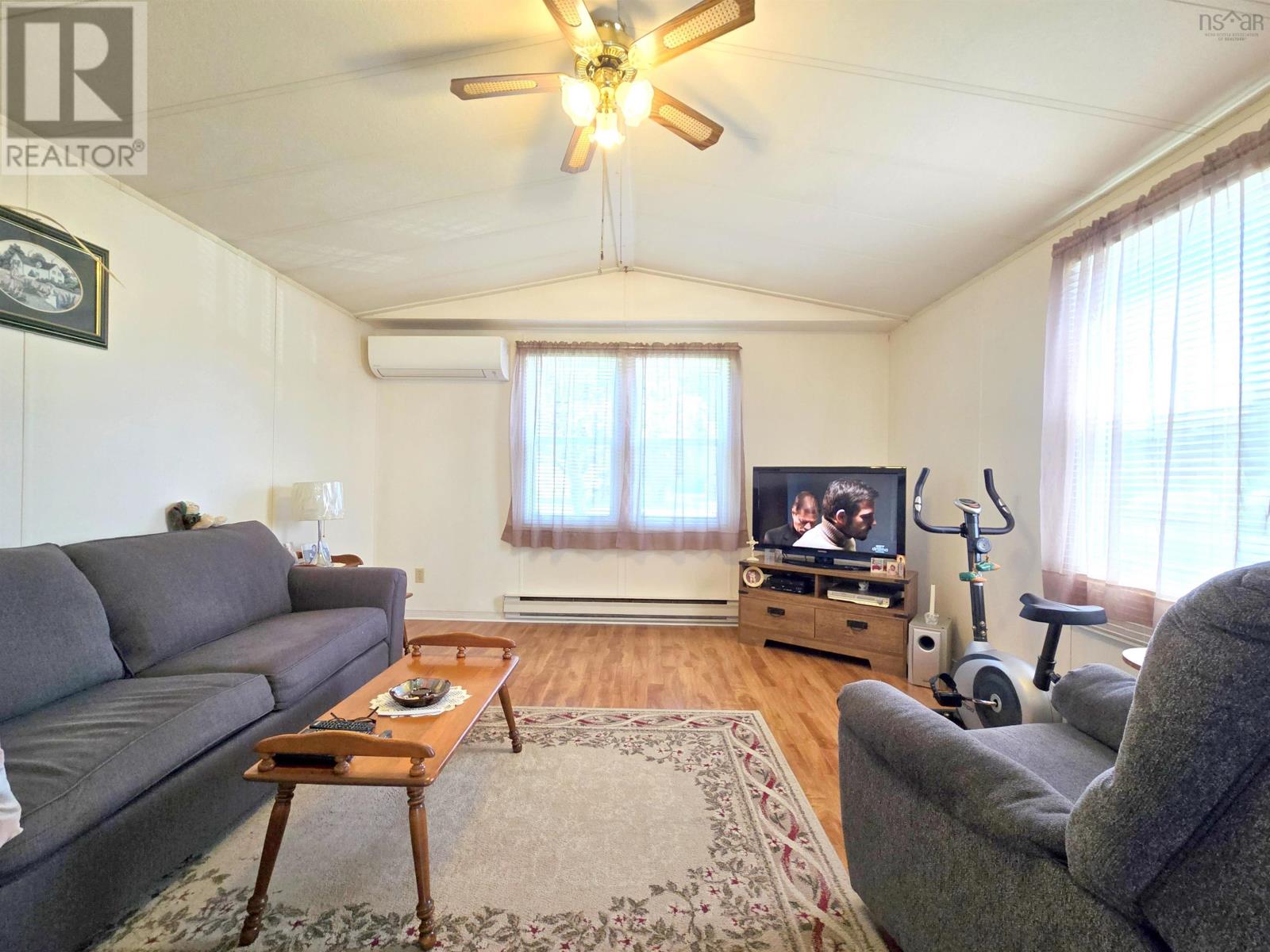 32 Lorne Crescent, Amherst, Nova Scotia  B4H 4B7 - Photo 9 - 202519131