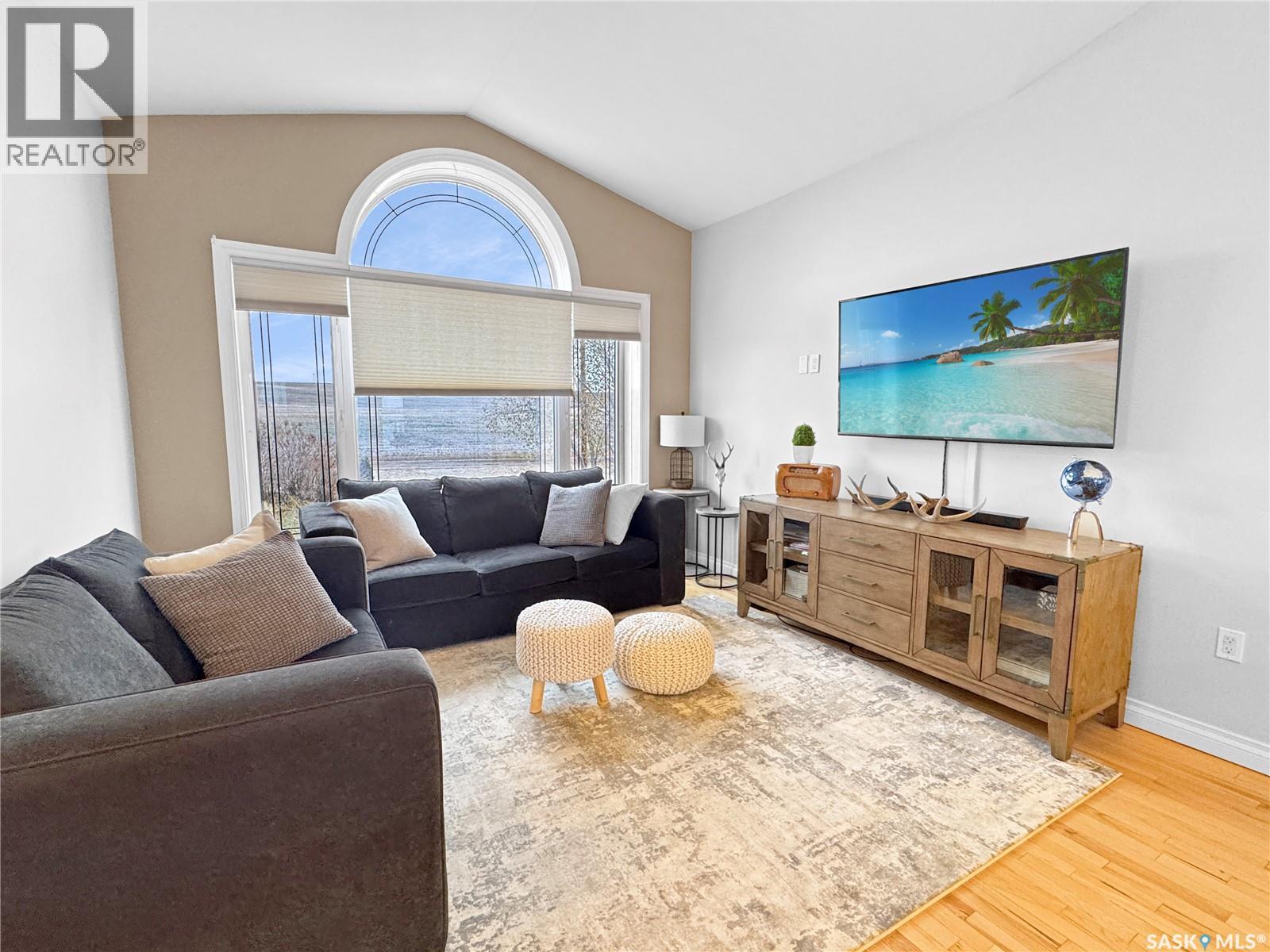 Property at 1 Summerfield DRIVE W image 4