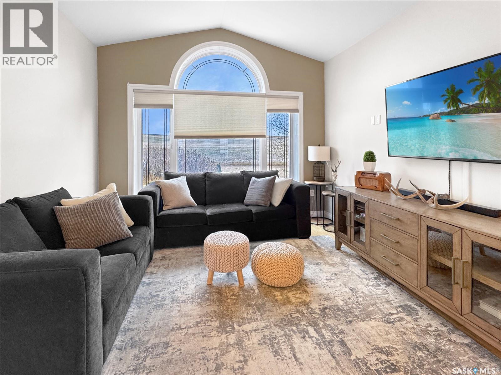 Property at 1 Summerfield DRIVE W image 5