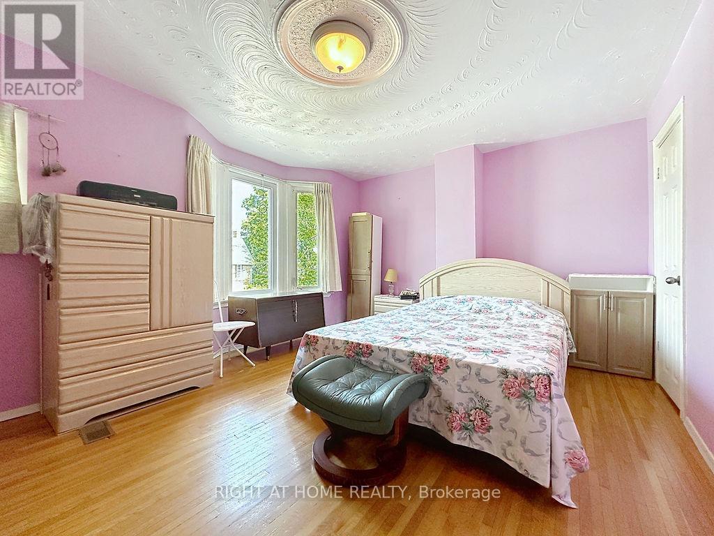 132 Bellwoods Avenue, Toronto (Trinity-Bellwoods), Ontario  M6J 2P4 - Photo 10 - C12344667