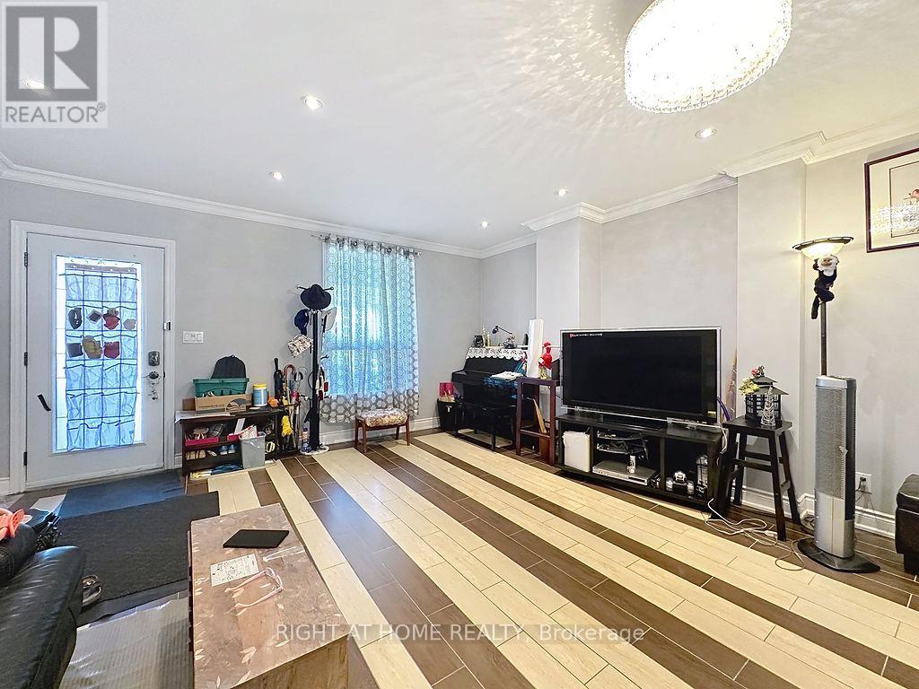 Property at 132 BELLWOODS AVENUE image 4