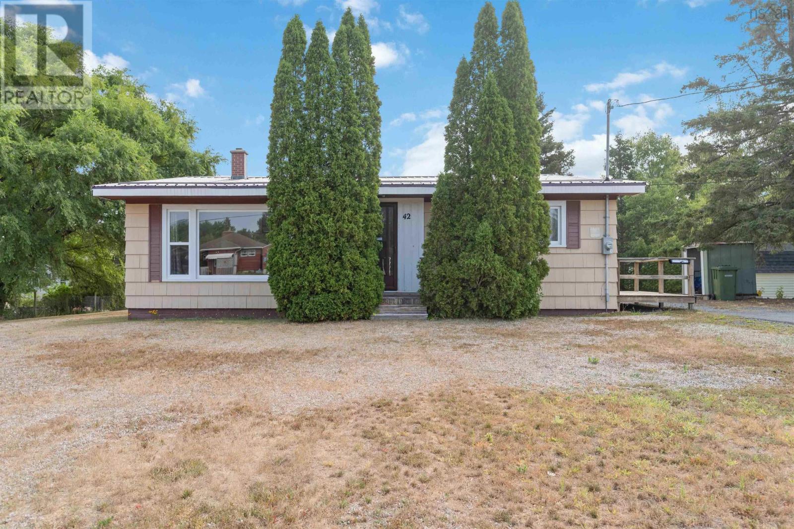 42 Willow Street, Kingston, Nova Scotia  B0P 1R0 - Photo 2 - 202520534