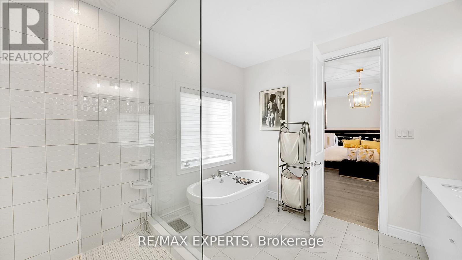 89 Rosshaven Crescent, Vaughan (Vellore Village), Ontario  L4L 1A6 - Photo 29 - N12344627