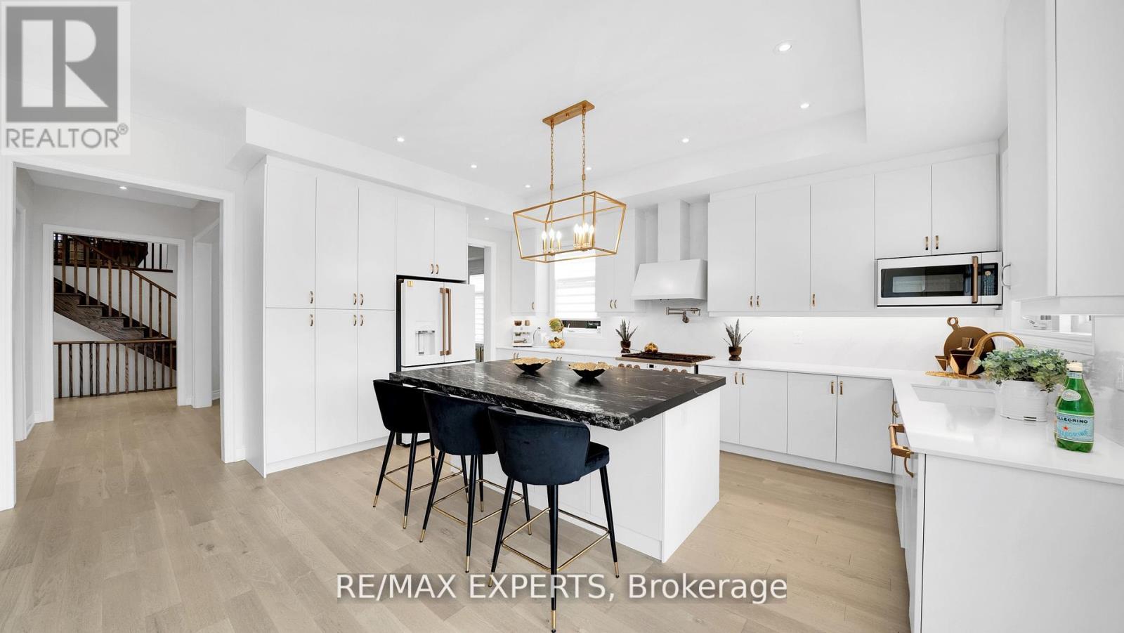89 Rosshaven Crescent, Vaughan (Vellore Village), Ontario  L4L 1A6 - Photo 8 - N12344627