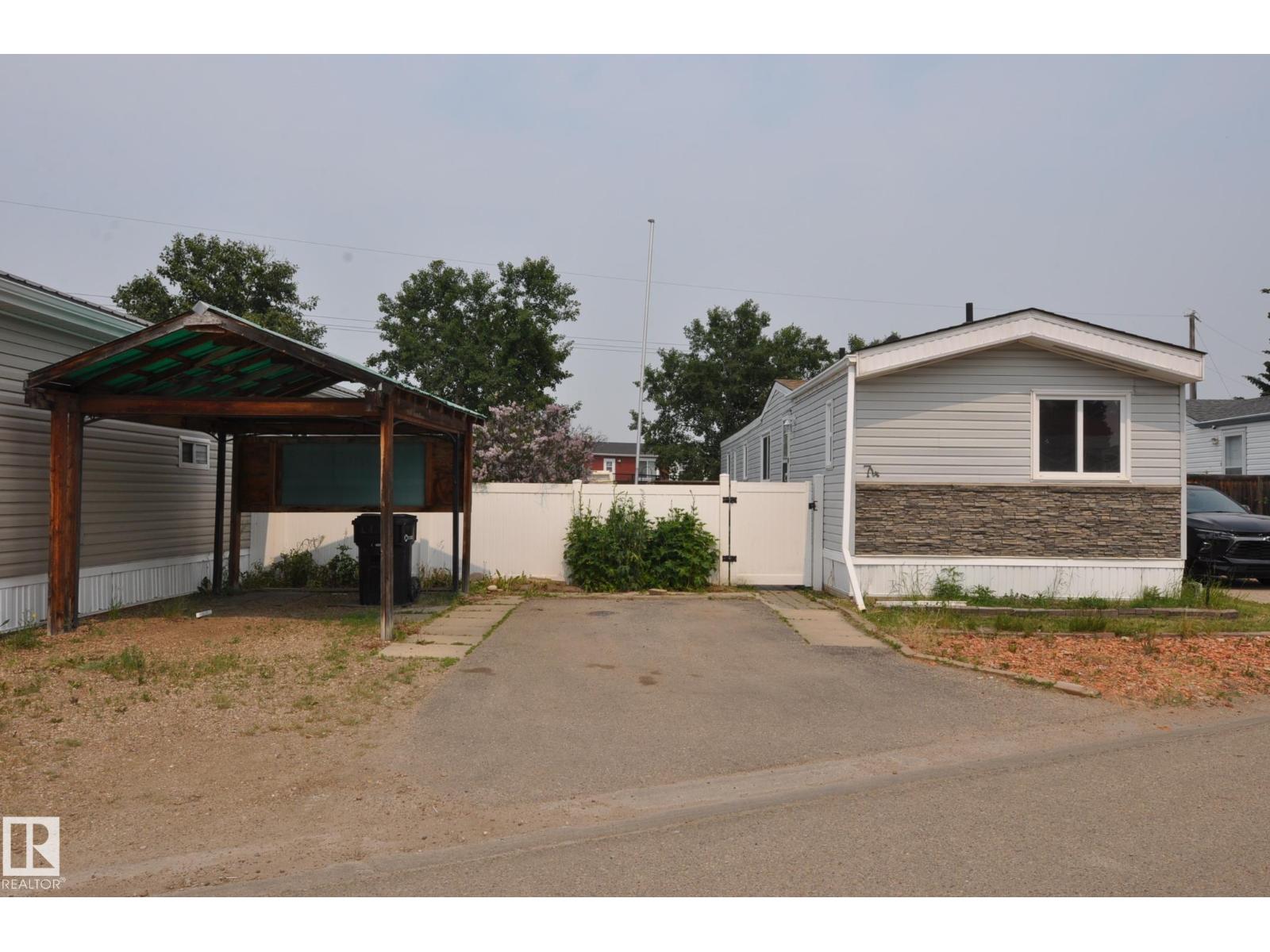 #74 10410 101A ST, Morinville, Alberta