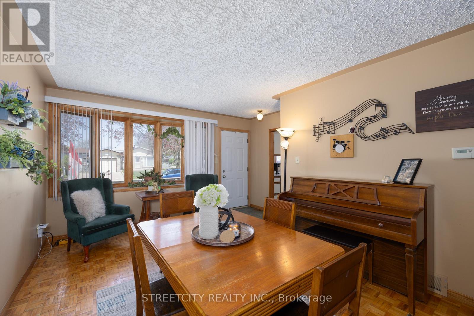 34 Bridlington Road, London South, Ontario  N6E 1X4 - Photo 11 - X12344745