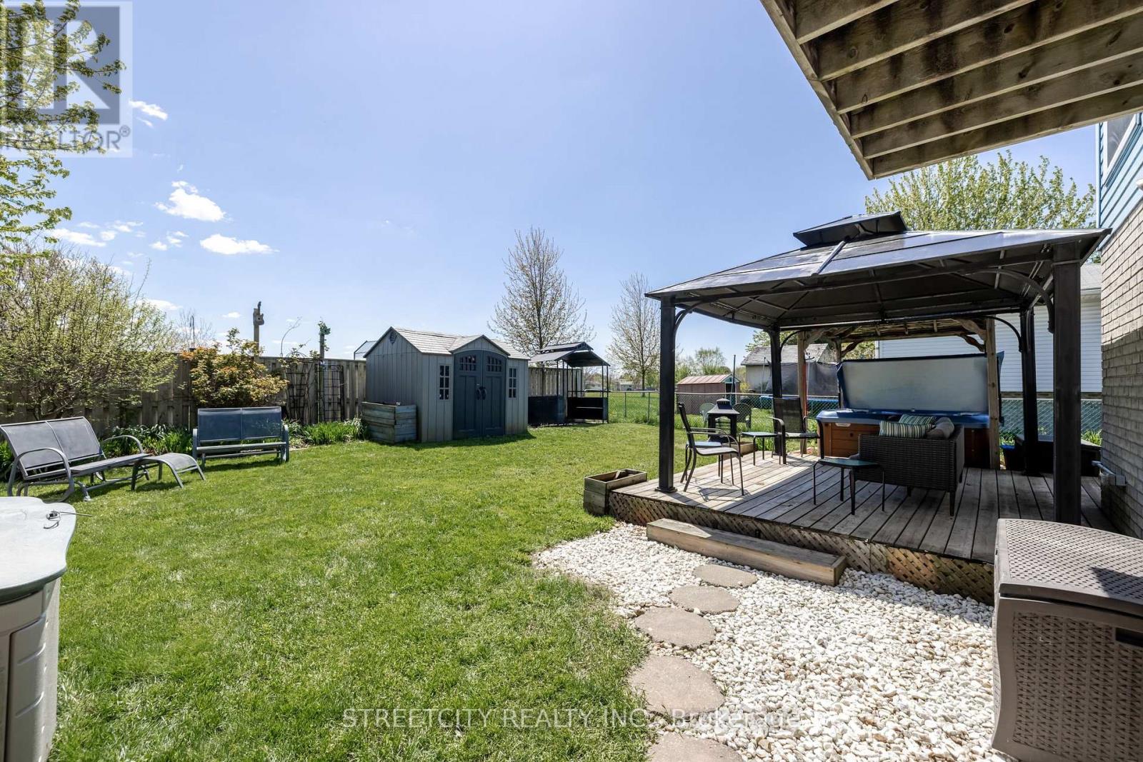 34 Bridlington Road, London South, Ontario  N6E 1X4 - Photo 31 - X12344745