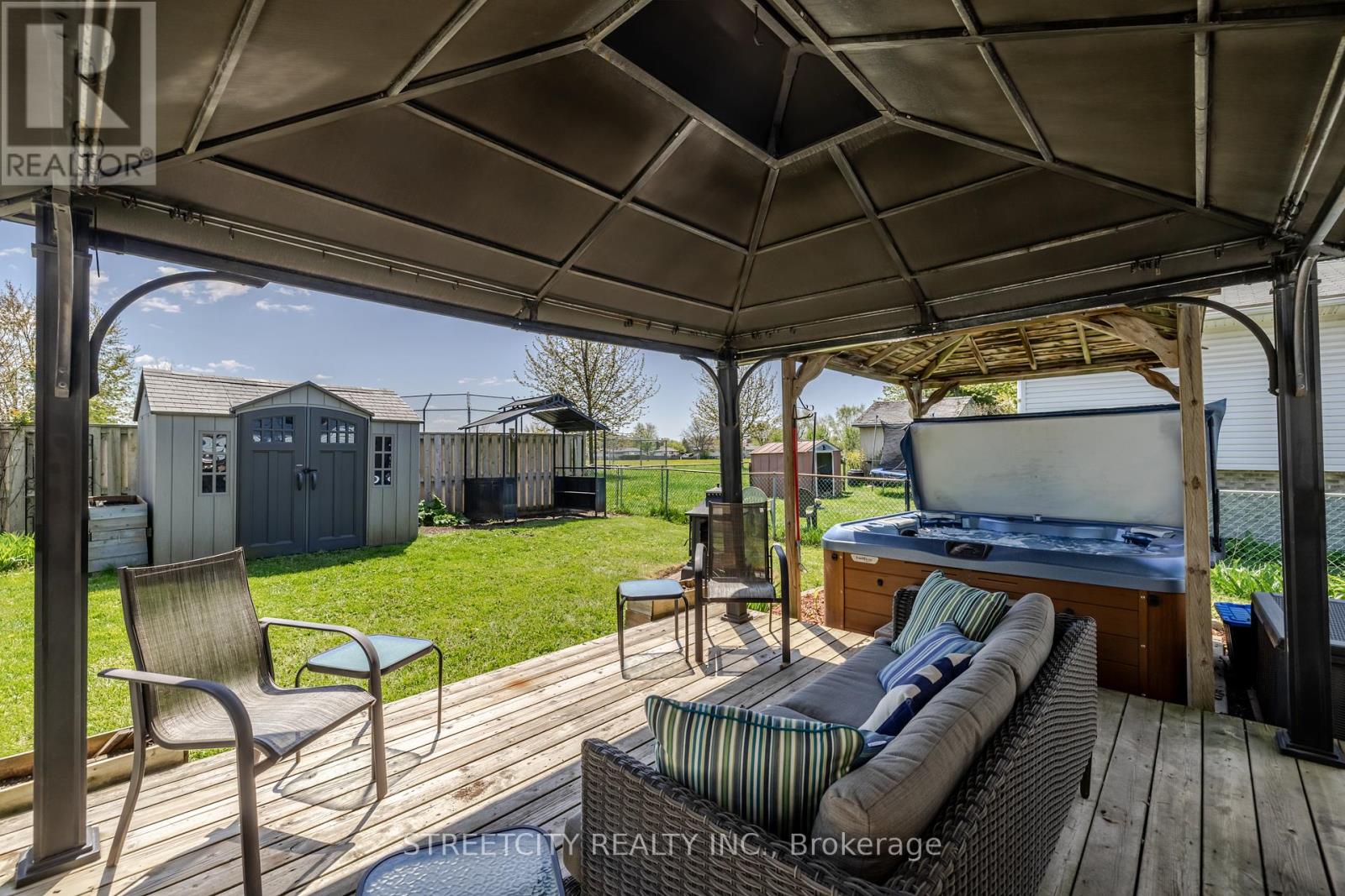 34 Bridlington Road, London South, Ontario  N6E 1X4 - Photo 35 - X12344745