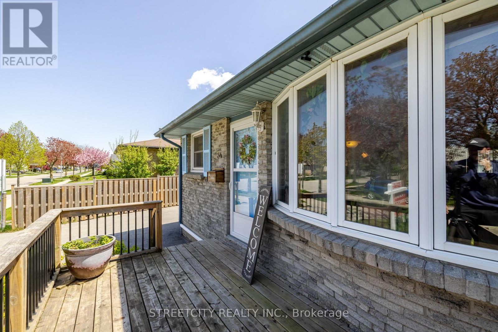 34 Bridlington Road, London South, Ontario  N6E 1X4 - Photo 4 - X12344745