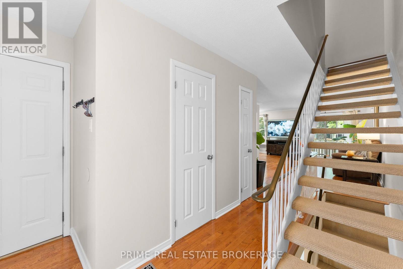 304 Wilkins Street, London South, Ontario  N6C 5B2 - Photo 6 - X12344747
