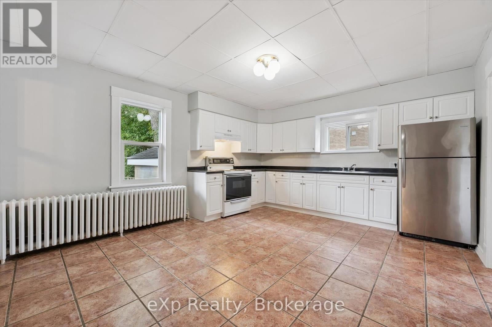 120 Johnston Street, Guelph, Ontario  N1E 5T8 - Photo 12 - X12276627