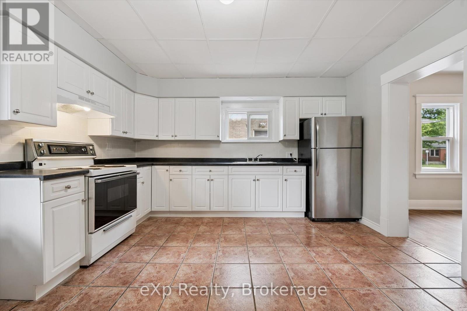 120 Johnston Street, Guelph, Ontario  N1E 5T8 - Photo 14 - X12276627