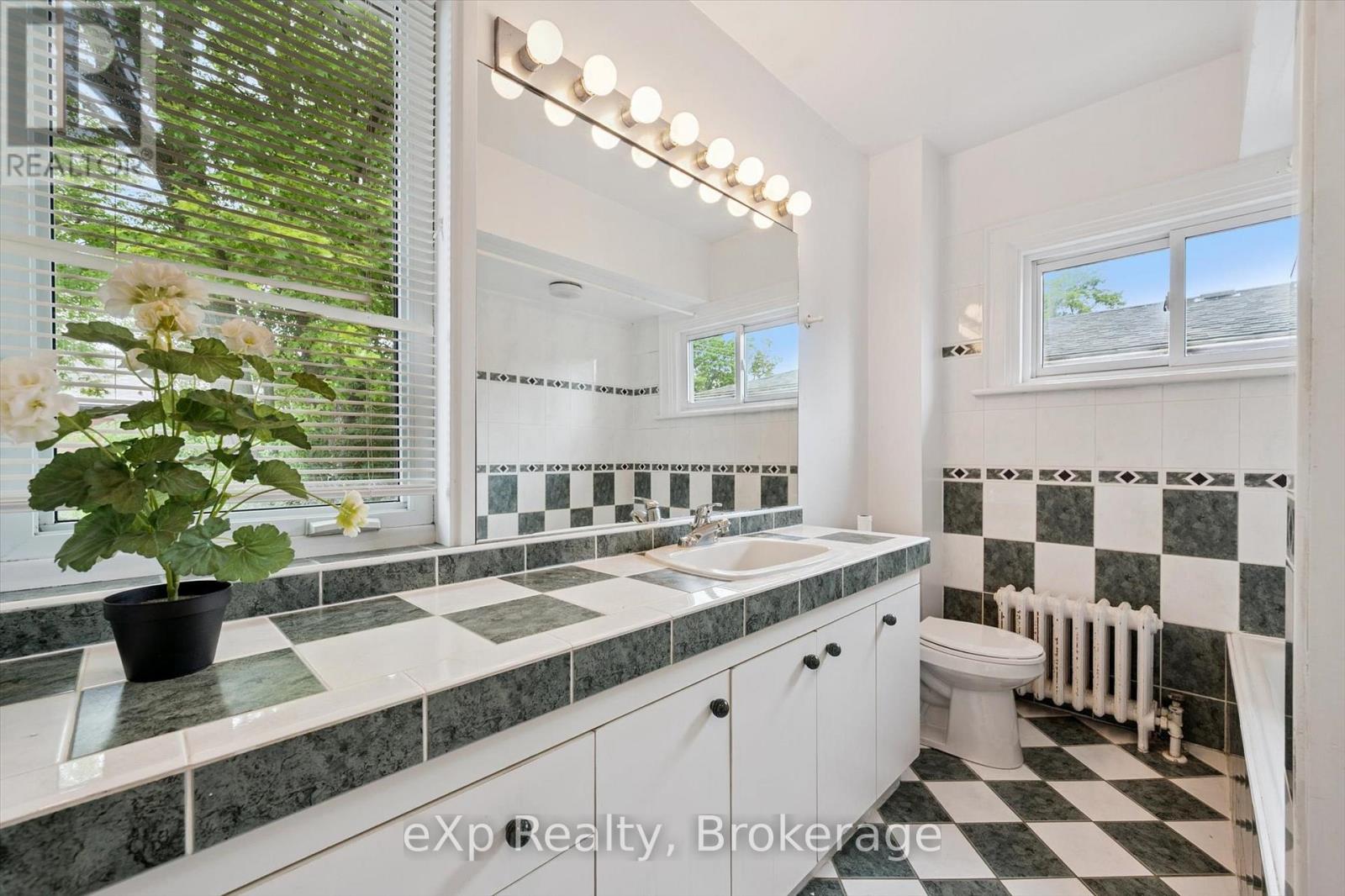 120 Johnston Street, Guelph, Ontario  N1E 5T8 - Photo 28 - X12276627