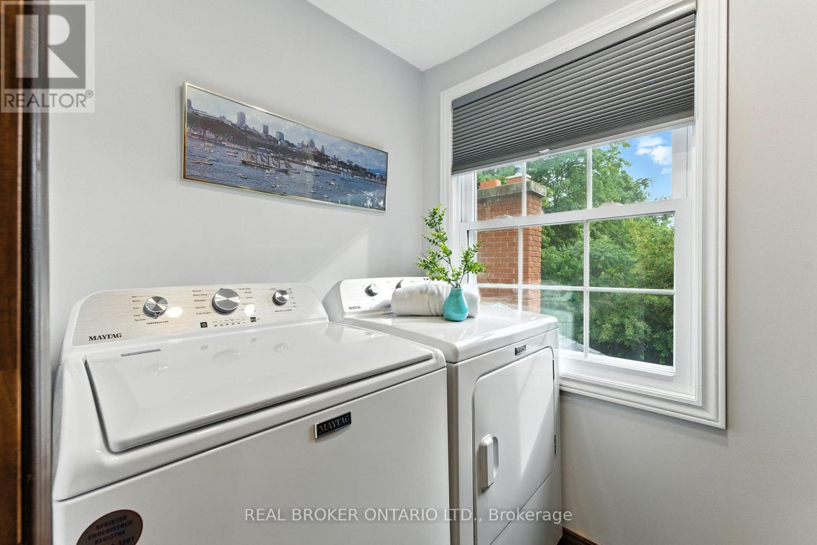 18 Isabel Drive, Brant, Ontario  N3T 0L8 - Photo 27 - X12344658