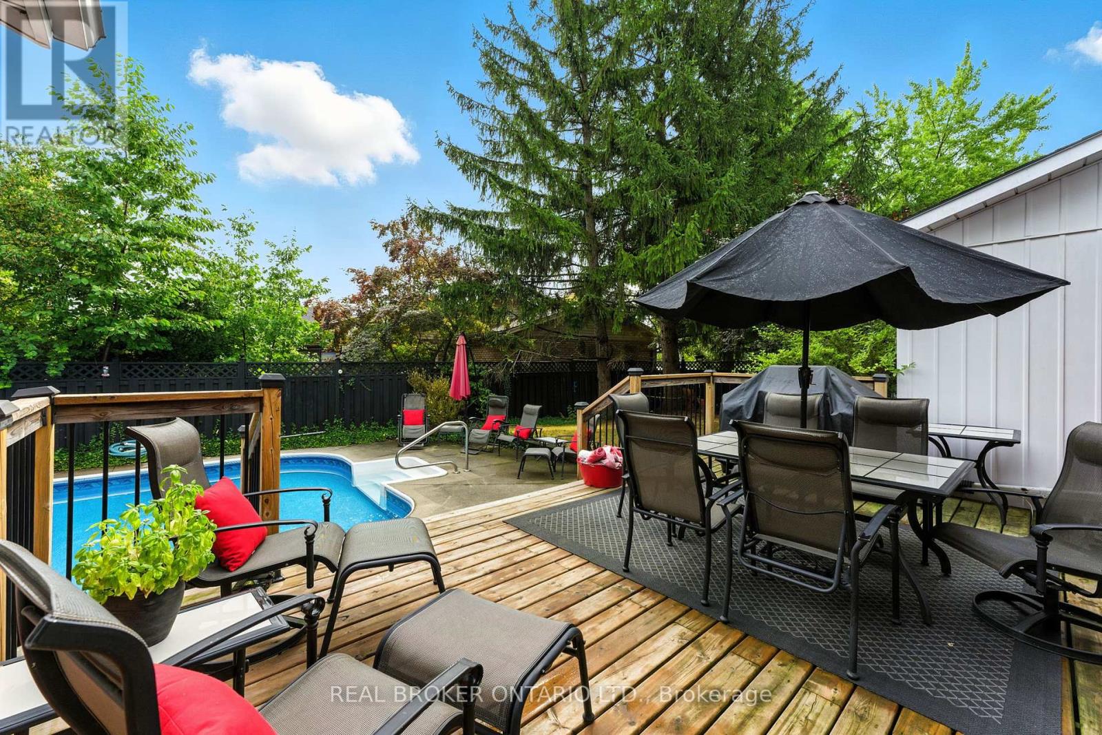18 Isabel Drive, Brant, Ontario  N3T 0L8 - Photo 36 - X12344658