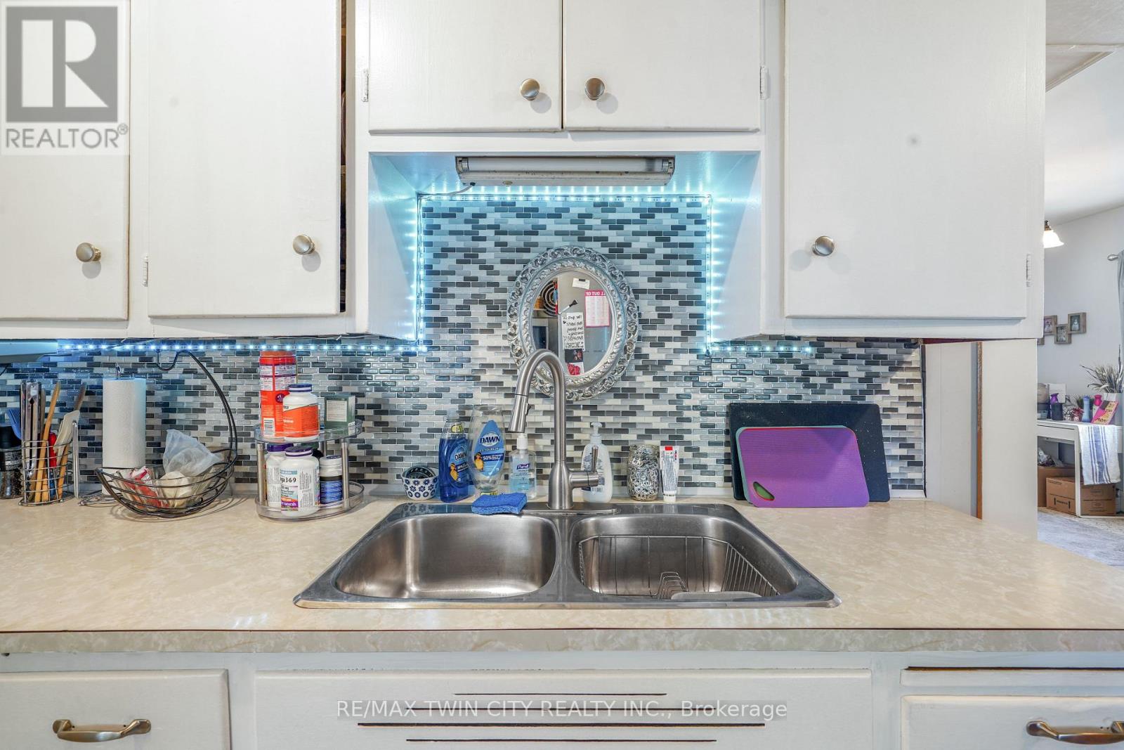 327 Sheridan Street, Brantford, Ontario  N3S 4R8 - Photo 17 - X12344669