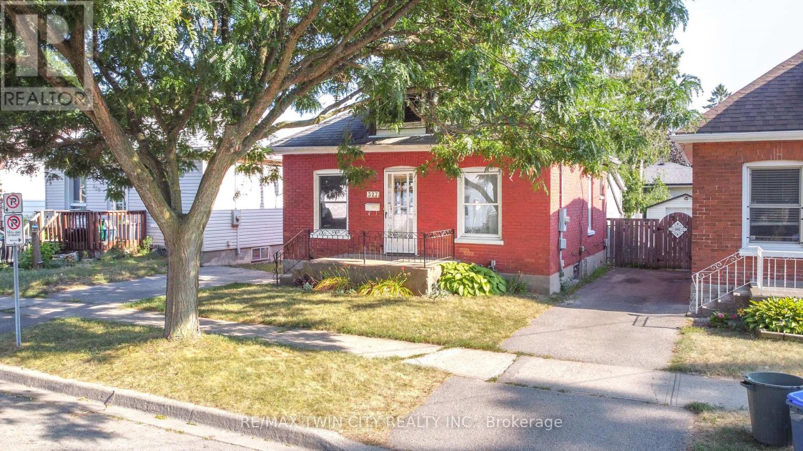 327 Sheridan Street, Brantford, Ontario  N3S 4R8 - Photo 37 - X12344669