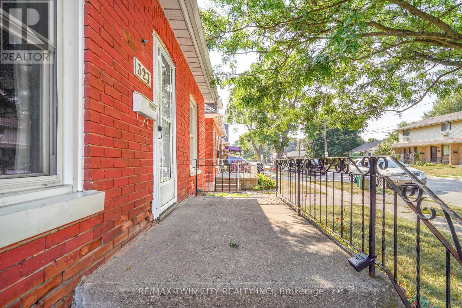 Property at 327 SHERIDAN STREET image 5