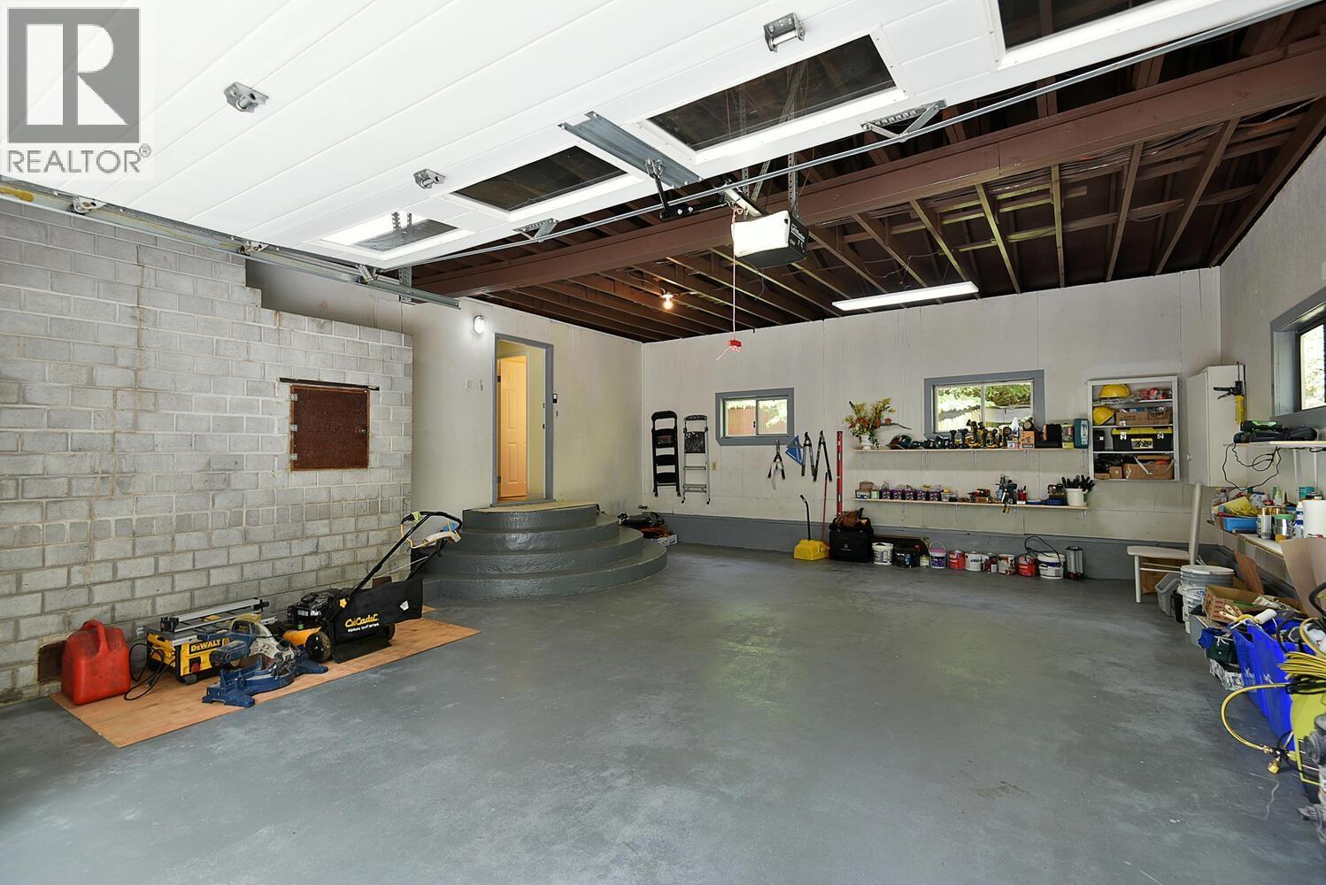 6335 Norwest Bay Road, Sechelt, British Columbia  V7Z 0M5 - Photo 26 - R3037172