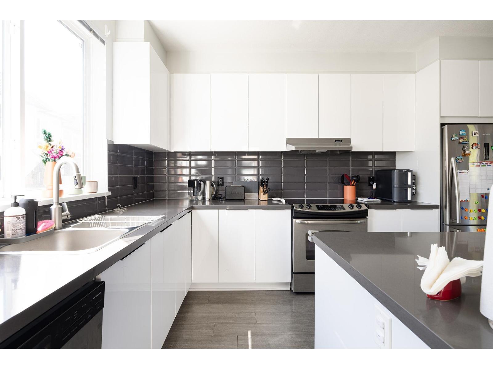 92 8050 204 Street, Langley, British Columbia  V2Y 0X1 - Photo 5 - R3036745