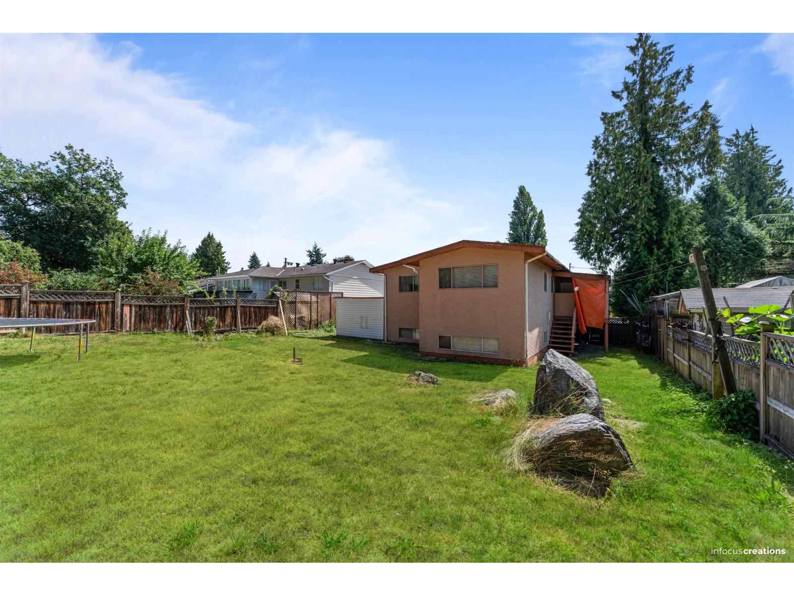 Property at 13137 99 AVENUE image 4