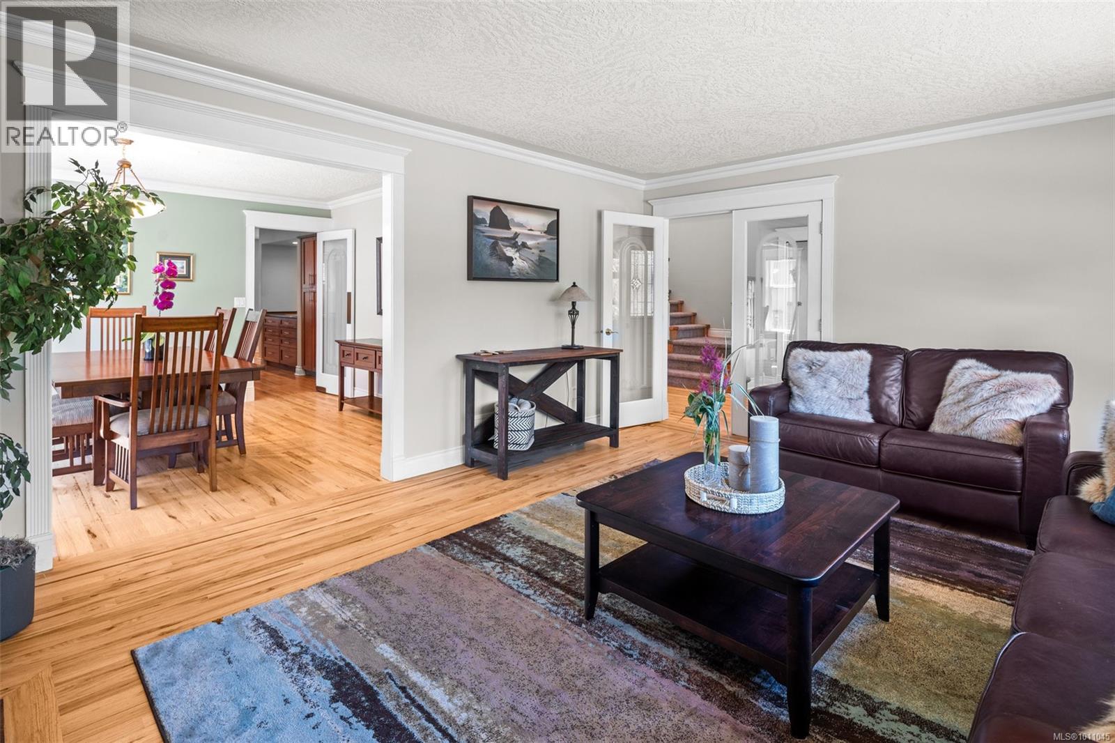 Property at 1644 Monterey Ave image 4