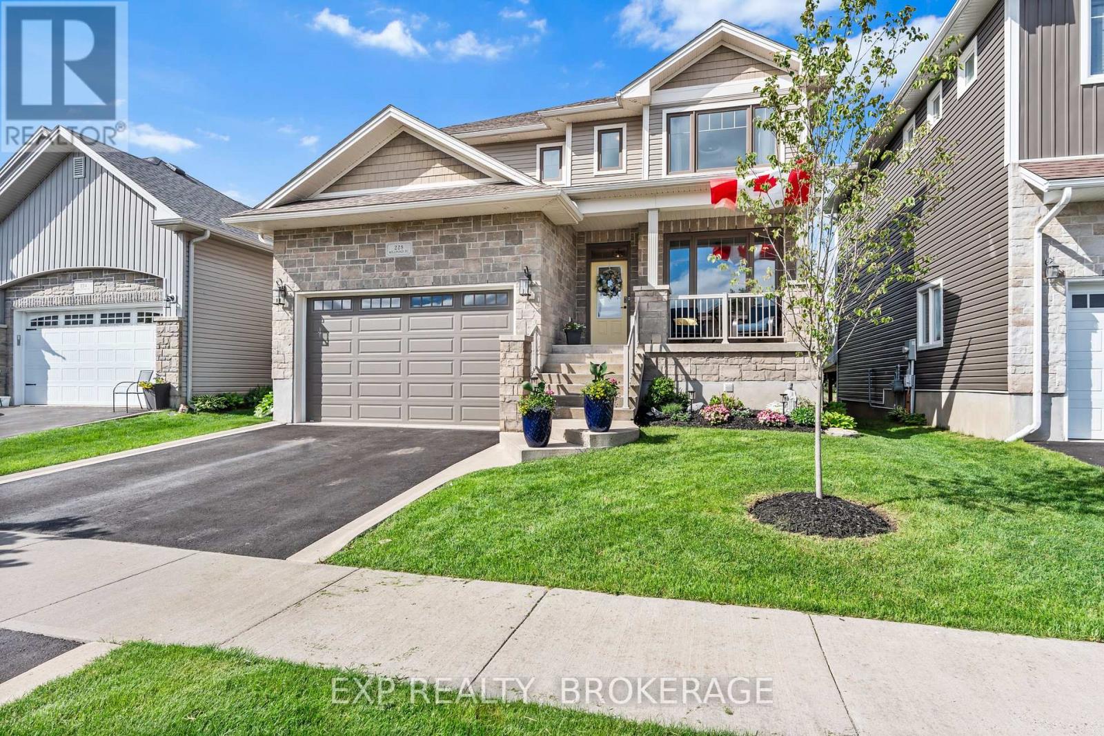 228 Mill Pond Place, Kingston, Ontario  K7M 0C9 - Photo 3 - X12344796