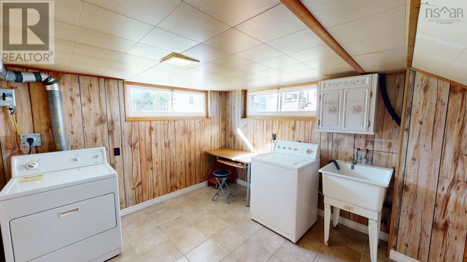 70 Hornes Road, Eastern Passage, Nova Scotia  B3G 1A4 - Photo 29 - 202520023