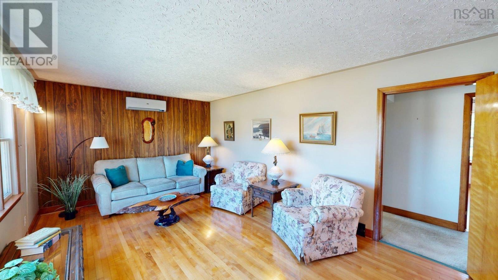 70 Hornes Road, Eastern Passage, Nova Scotia  B3G 1A4 - Photo 7 - 202520023