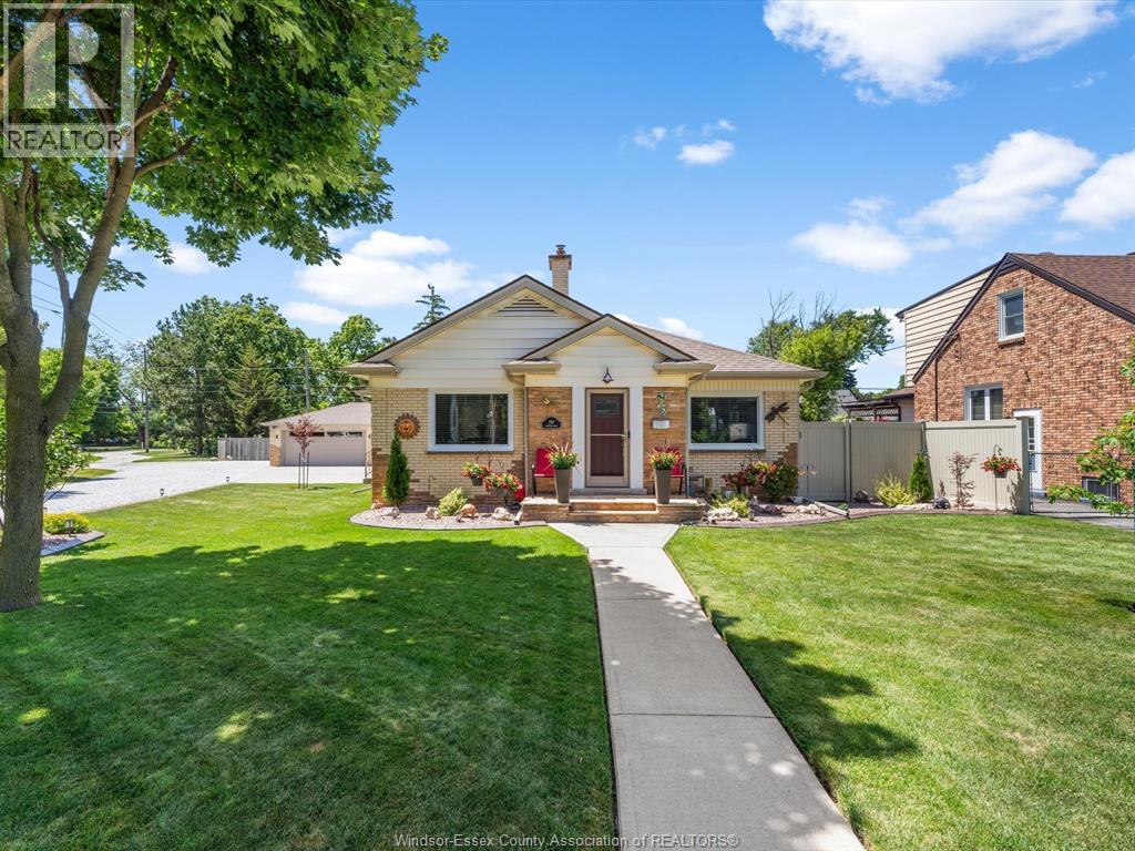 Property at 297 FAIRVIEW BOULEVARD image 3