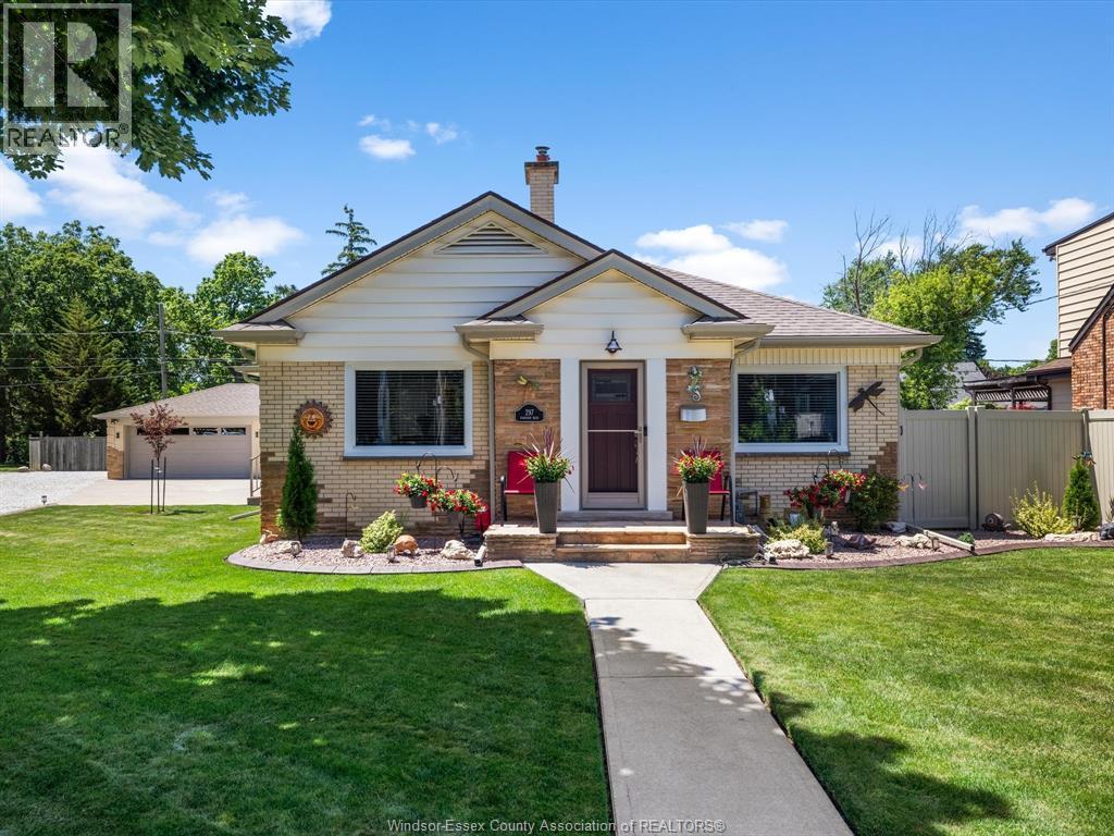 Property at 297 FAIRVIEW BOULEVARD image 2