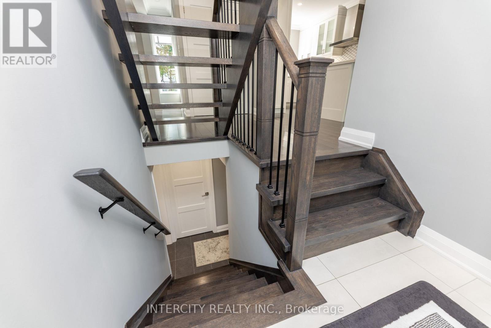 19 Marowyne Drive, Toronto, Ontario  M2J 2A2 - Photo 35 - C12344384