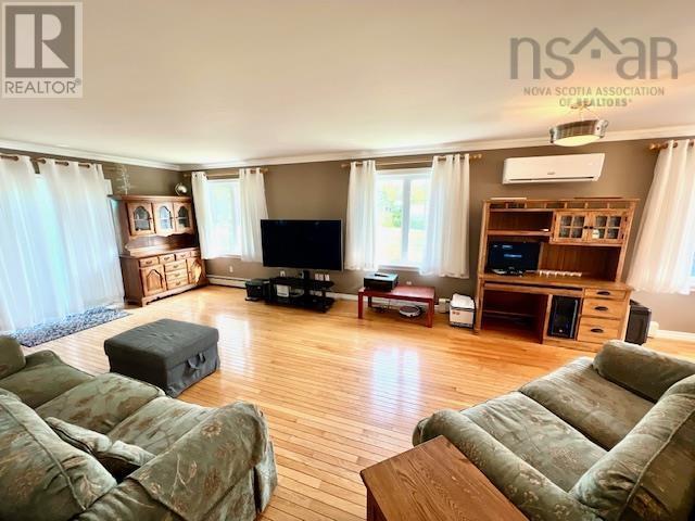 52 Amberwood Crescent, Westmount, Nova Scotia  B1P 2J8 - Photo 6 - 202520181