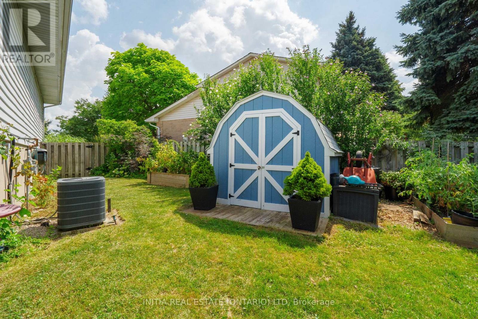 72 Blanchard Crescent, London North (North I), Ontario  N6G 4E4 - Photo 35 - X12344821