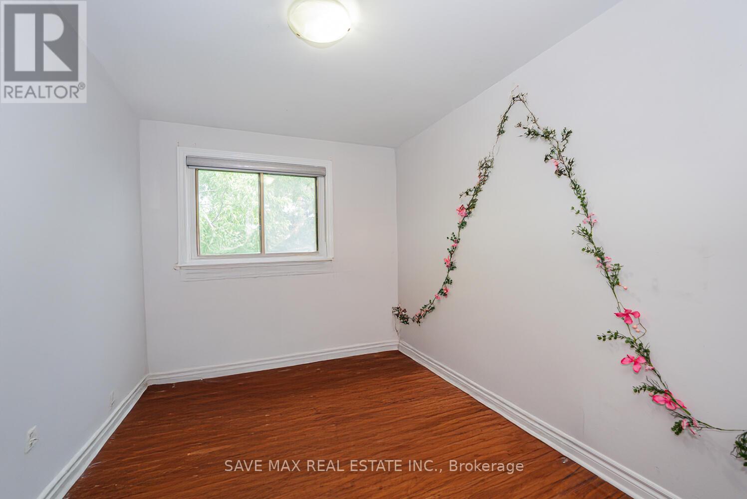 153 Fleetwood Crescent, Brampton, Ontario  L6T 2E5 - Photo 16 - W12303986