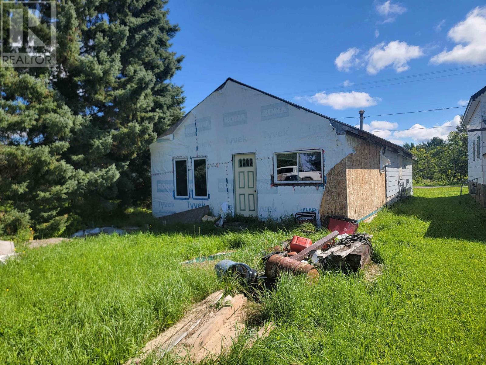 124 Sykes St, Atikokan, Ontario  P0T 1C0 - Photo 14 - TB252520