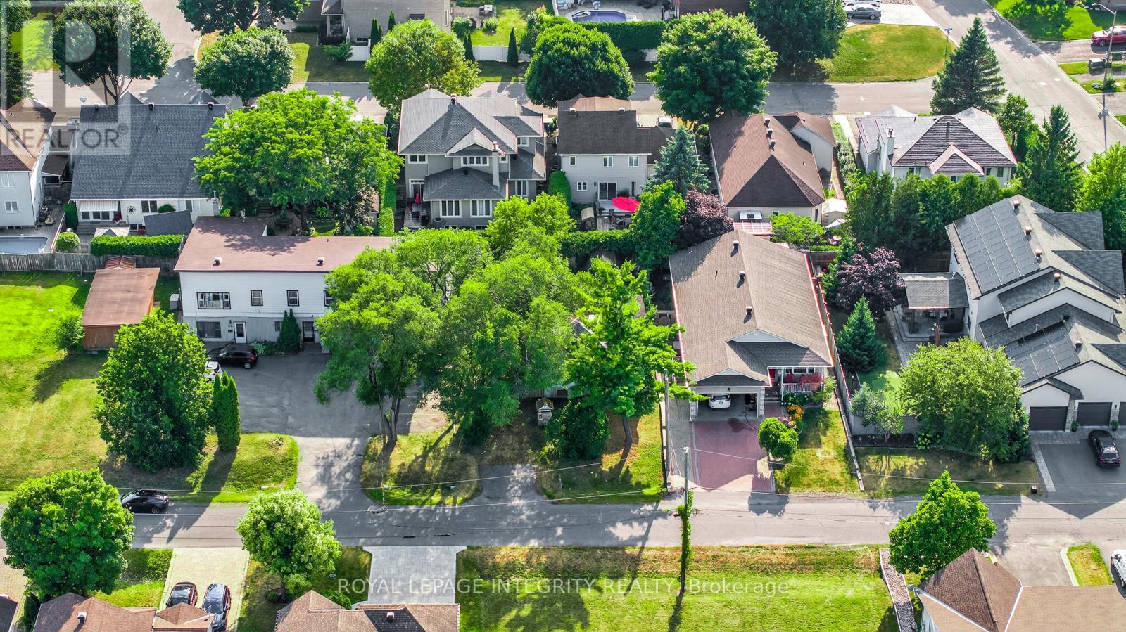 924 Beauchamp Avenue, Ottawa, Ontario  K1C 3A8 - Photo 13 - X12332163