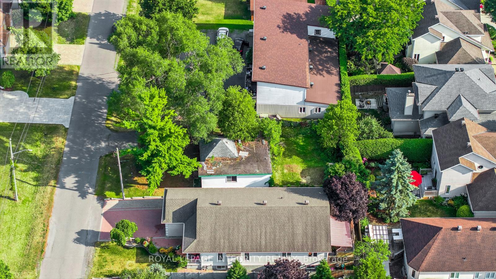 924 Beauchamp Avenue, Ottawa, Ontario  K1C 3A8 - Photo 14 - X12332163