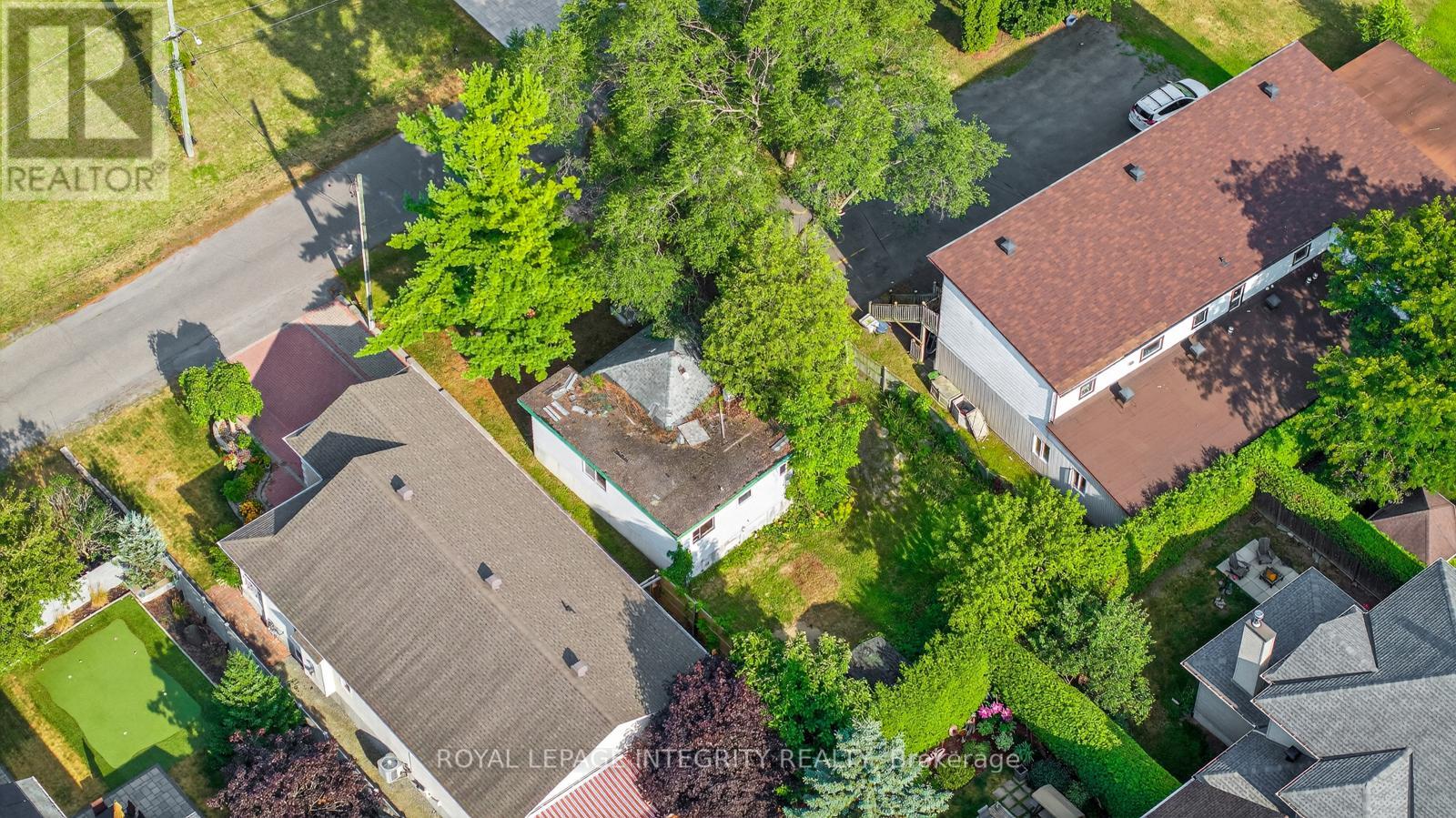 924 Beauchamp Avenue, Ottawa, Ontario  K1C 3A8 - Photo 17 - X12332163